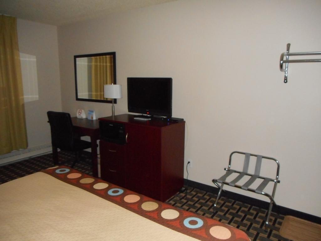Hotel Super 8 By Wyndham Fox Creek Habitación foto