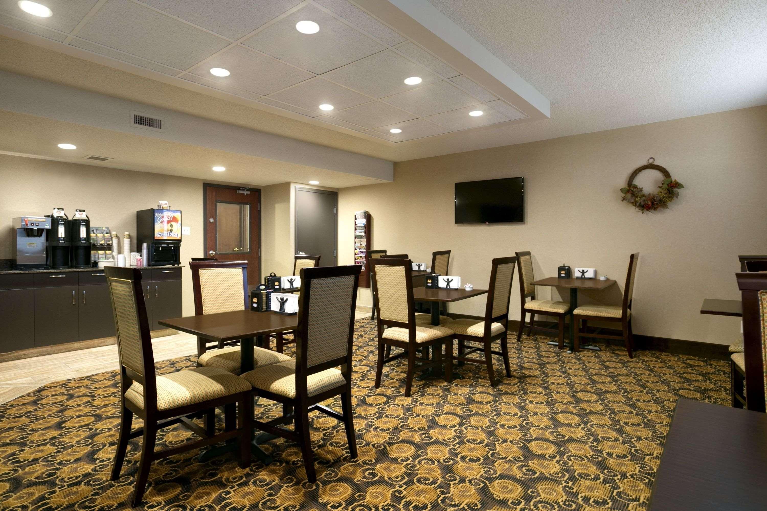 Hotel Super 8 By Wyndham Fox Creek Exterior foto